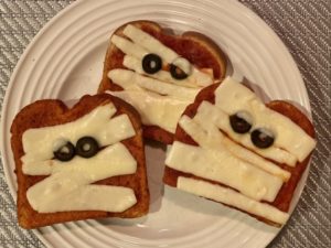 Mummy Pizza Healthy Halloween Snacks